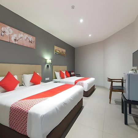 OYO 1191 Yootel Boutique Hotel Kajang Extérieur photo