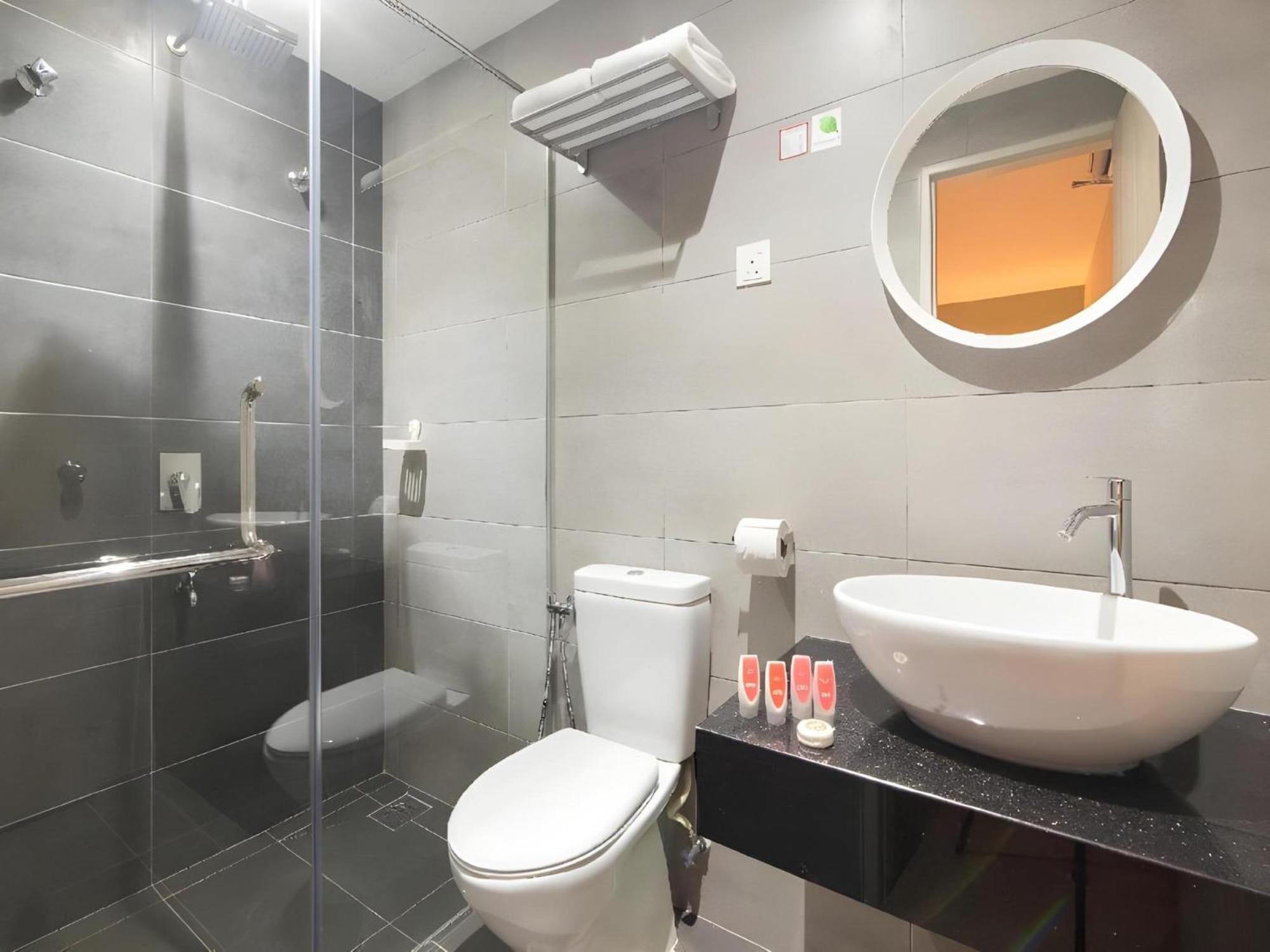 OYO 1191 Yootel Boutique Hotel Kajang Extérieur photo