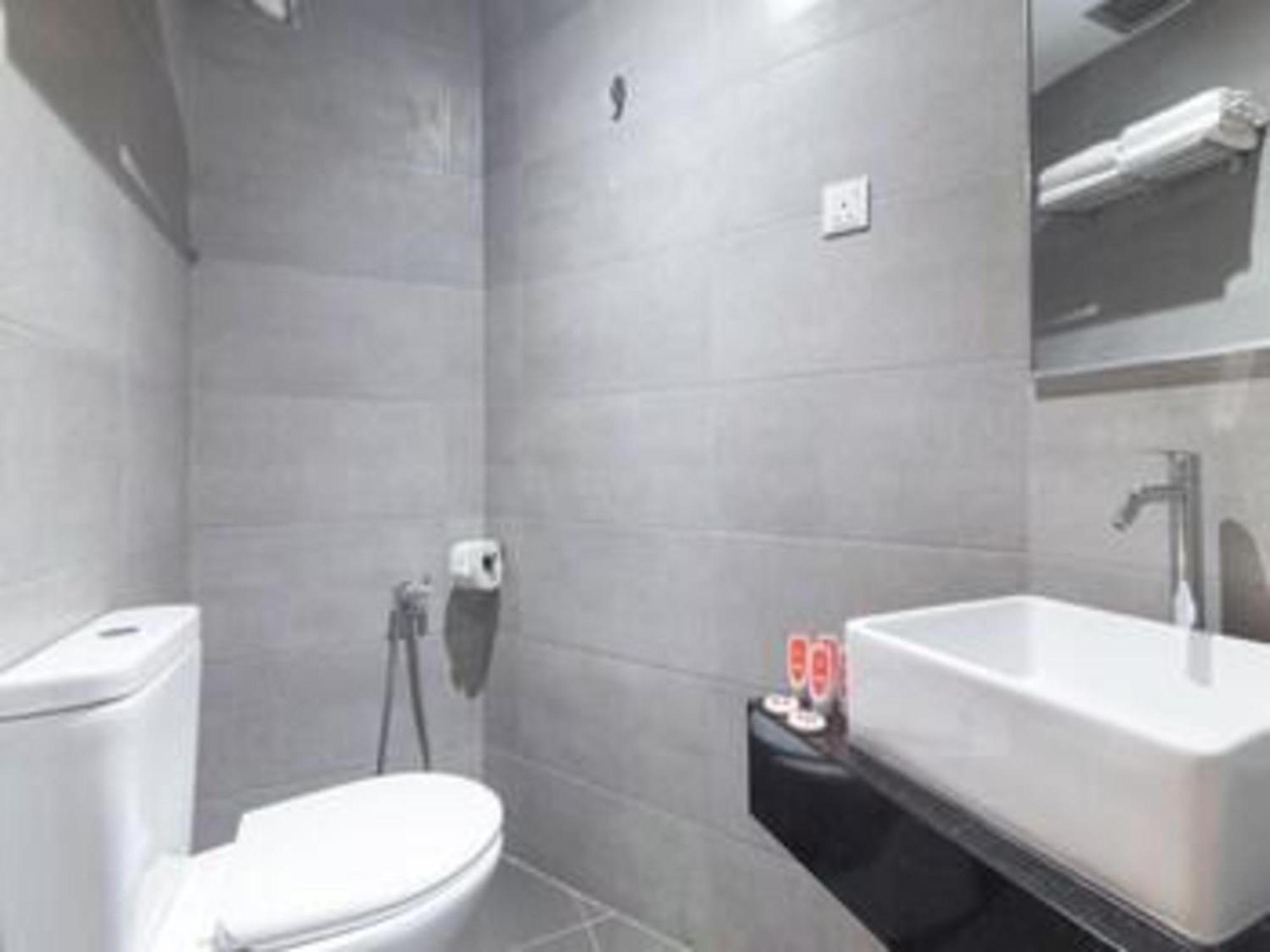 OYO 1191 Yootel Boutique Hotel Kajang Extérieur photo