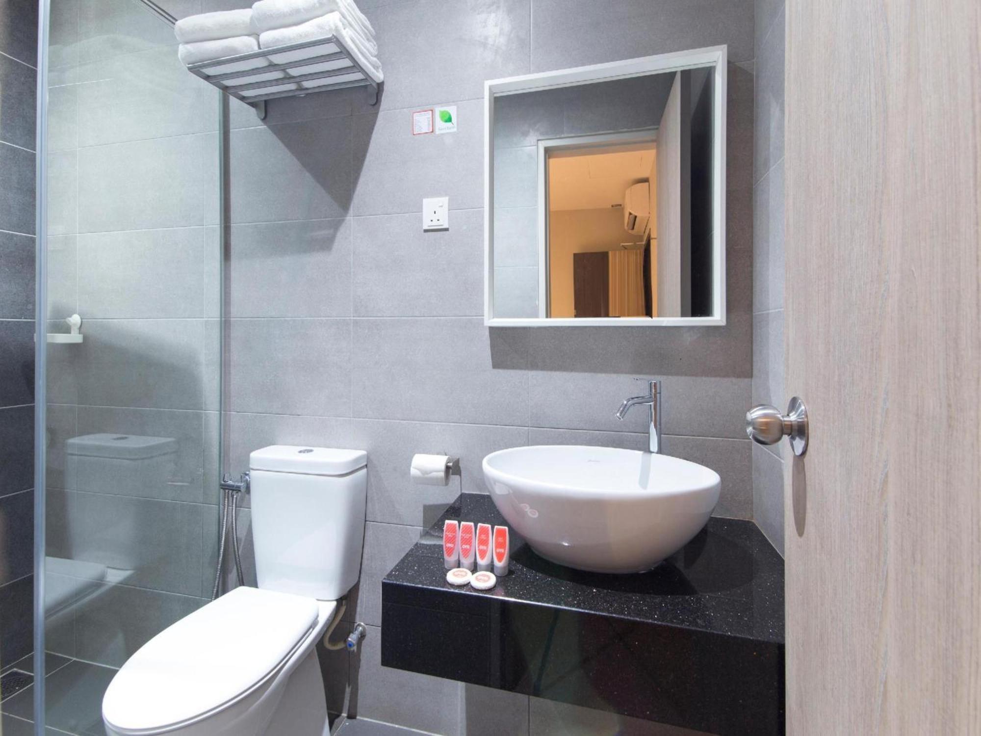 OYO 1191 Yootel Boutique Hotel Kajang Extérieur photo