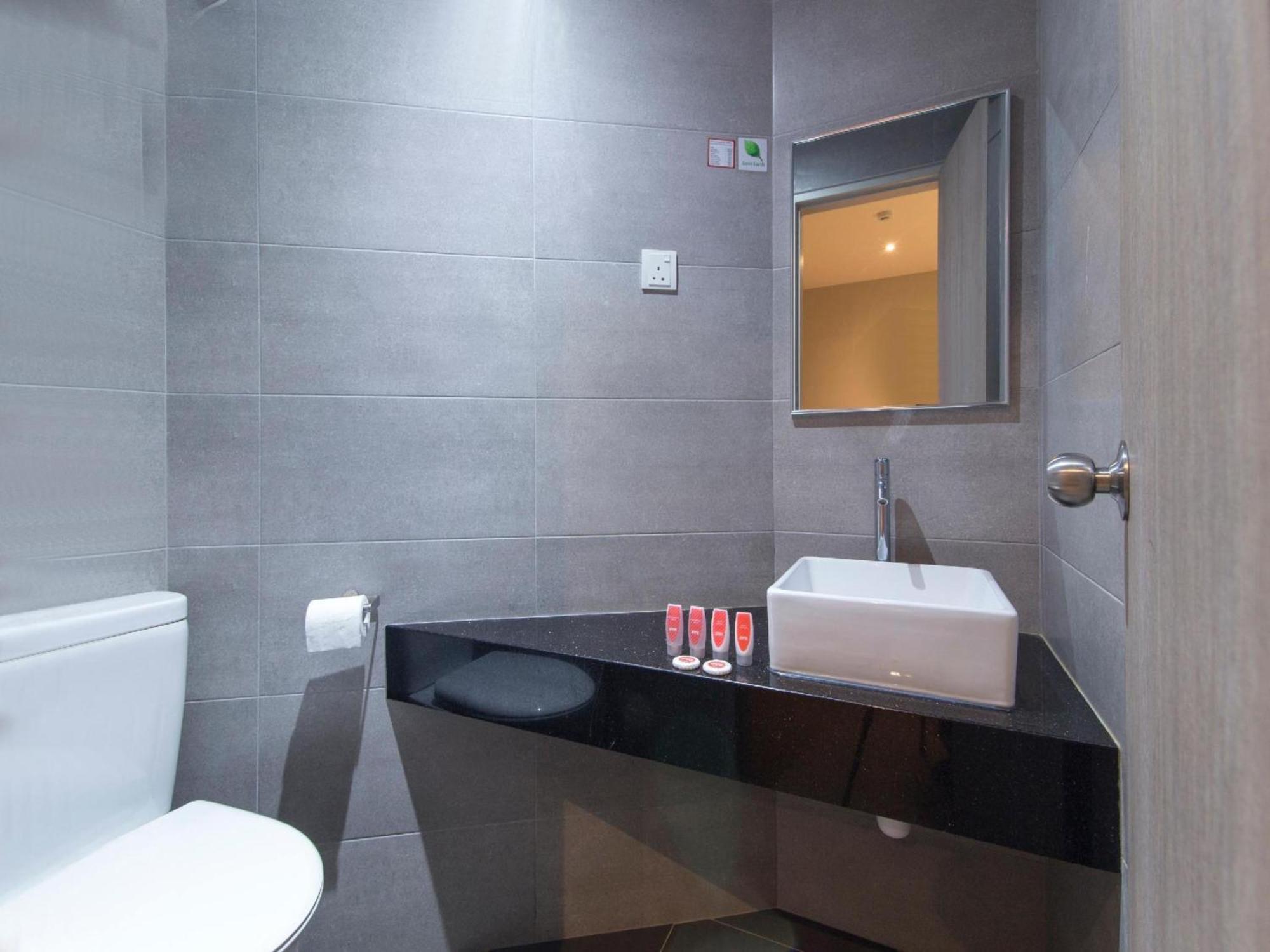 OYO 1191 Yootel Boutique Hotel Kajang Extérieur photo